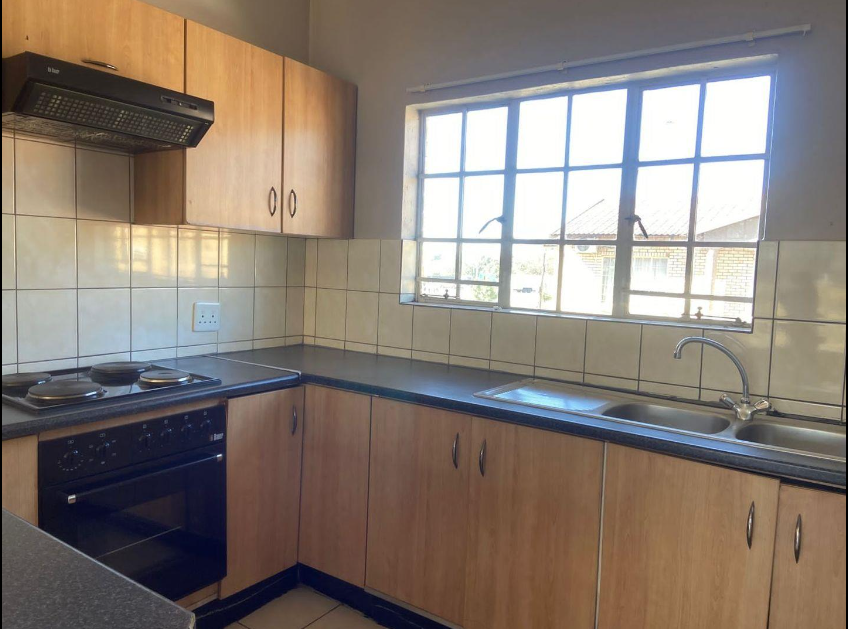 2 Bedroom Property for Sale in Waterval East North West